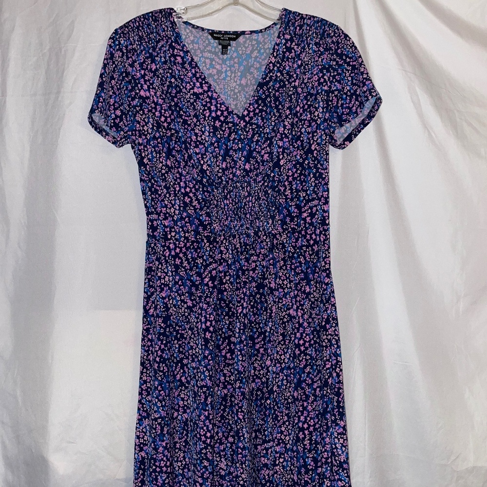 EUC Maggy London Petite Size 6P